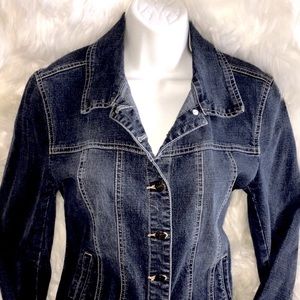 LIVE A LITTLE Tapered Stretch Jean Jacket